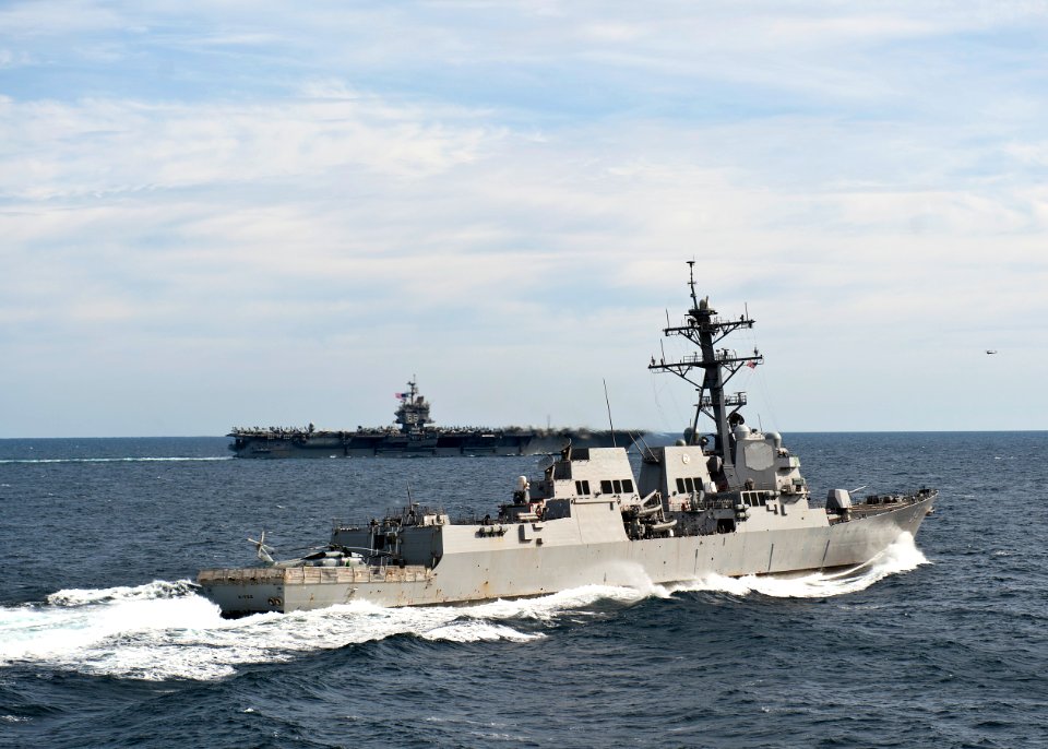Flickr - Official U.S. Navy Imagery - U.S. Navy ships maneuver into position while transiting the Atlantic Ocean. (3)