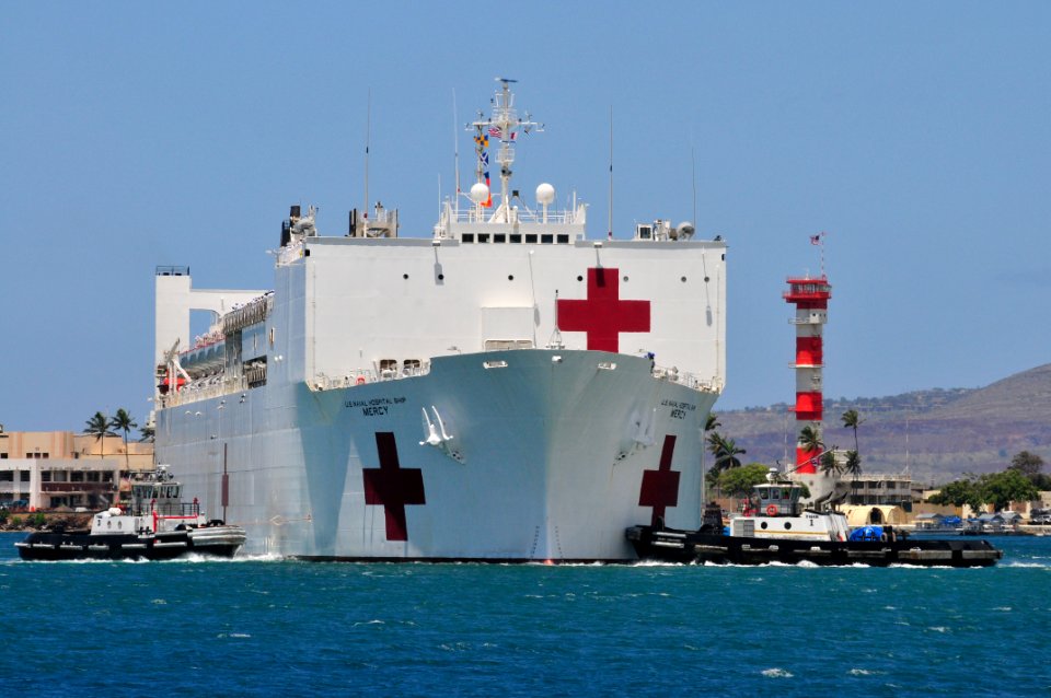 Flickr - Official U.S. Navy Imagery - UNSN Mercy pulls into Joint Base Pearl Harbor-Hickam during Pacific Partnership 2012.
