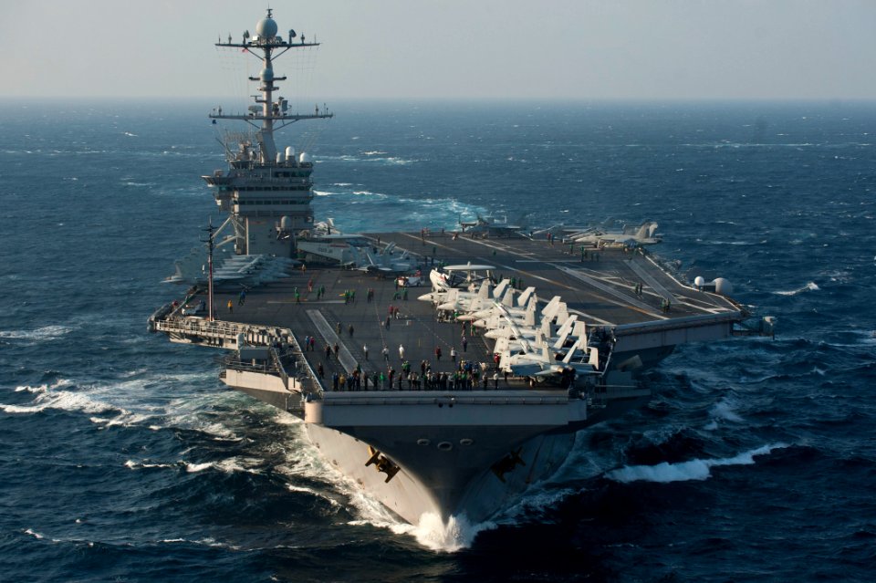 Flickr - Official U.S. Navy Imagery - USS George Washington is in the East China Sea during a trilateral exercise with the Japan Maritime Self Defence Force and Republic of Korea Navy.
