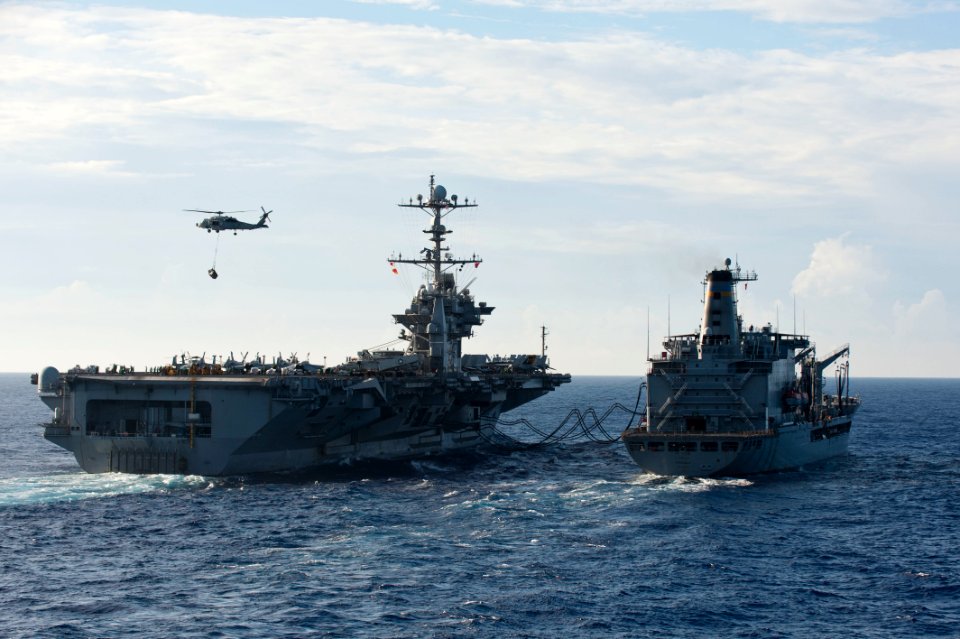 Flickr - Official U.S. Navy Imagery - USS George Washington participates in an underway replenishment.