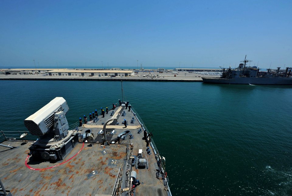 Flickr - Official U.S. Navy Imagery - USS Gunston Hall arrives at Mina Salman Pier.