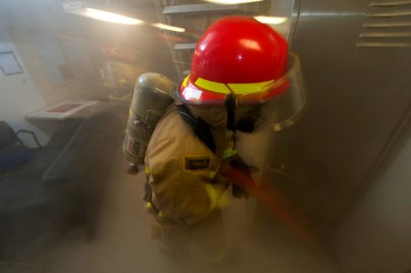 Flickr - Official U.S. Navy Imagery - USS Carl Vinson conducts a general quarters drill. (2)