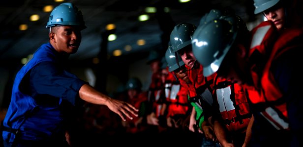 Flickr - Official U.S. Navy Imagery - USS Carl Vinson Sailors man a line during underway replenishment. (1)