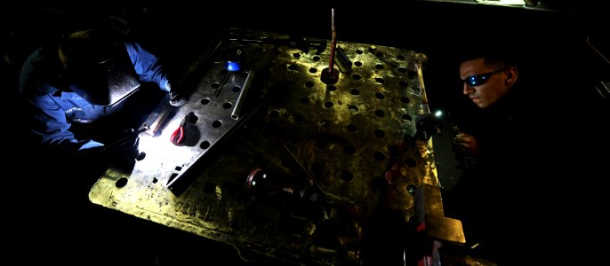Flickr - Official U.S. Navy Imagery - USS John C. Stennis Sailors work in the sheet metal shop.