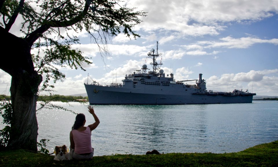 Flickr - Official U.S. Navy Imagery - USS Cleveland departs Joint Base Pearl Harbor-Hickam on its final deployment