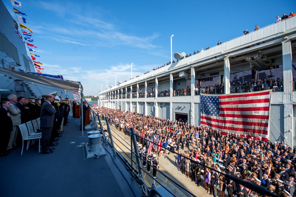 Flickr - Official U.S. Navy Imagery - USS Michael Murphy (DDG 112) is commissioned in New York. (15)