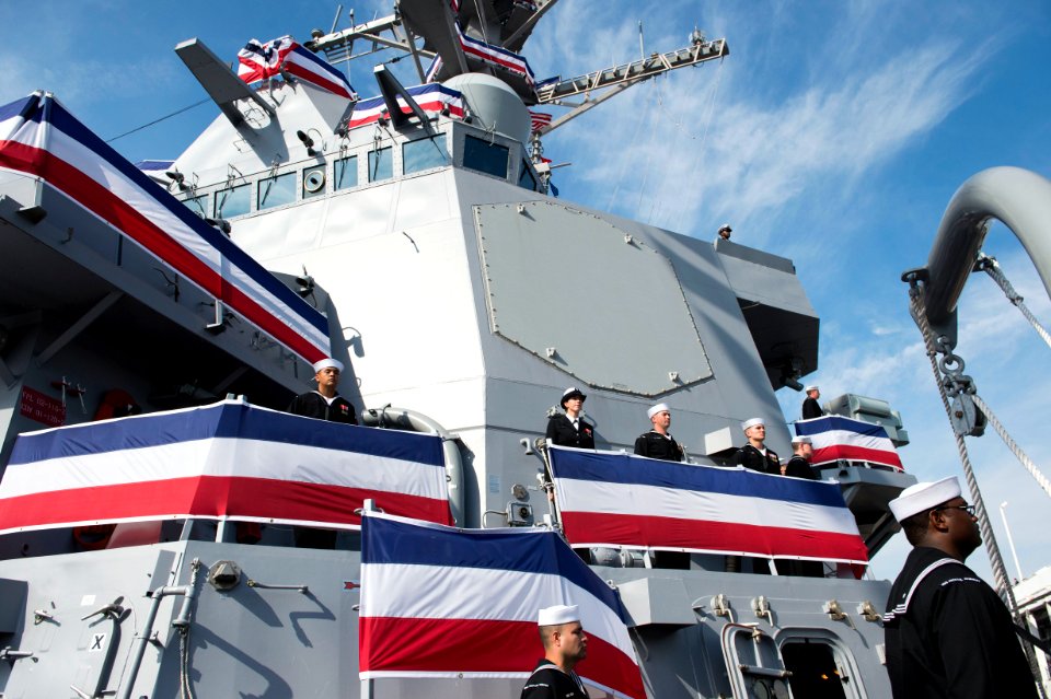 Flickr - Official U.S. Navy Imagery - USS Michael Murphy (DDG 112) is commissioned in New York. (6)