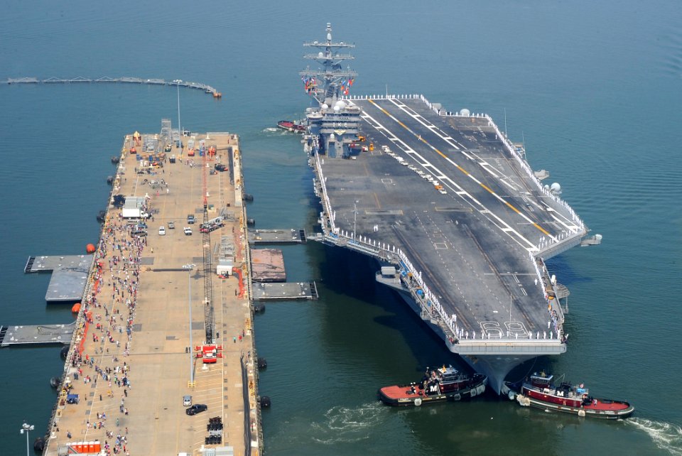Flickr - Official U.S. Navy Imagery - USS Dwight D. Eisenhower departs Naval Station Norfolk.