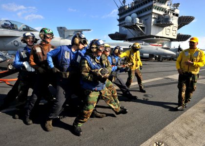 Flickr - Official U.S. Navy Imagery - USS Enterprise Sailors train on firefighting equipment.