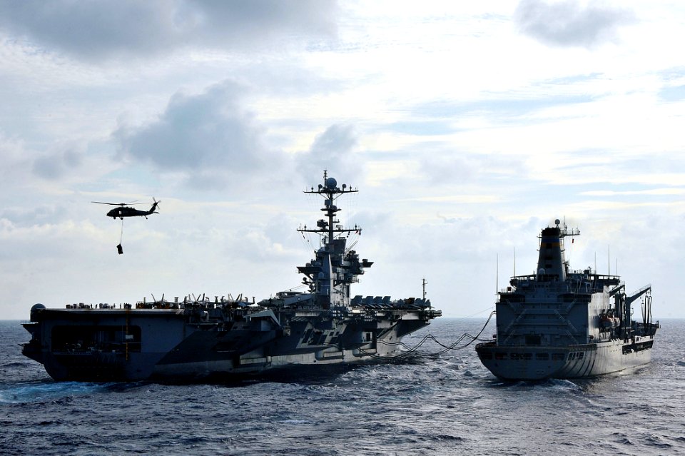 Flickr - Official U.S. Navy Imagery - USS George Washington conducts a replenishment at sea.