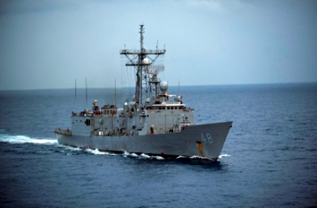 Flickr - Official U.S. Navy Imagery - USS Vandegrift in the South China Sea.