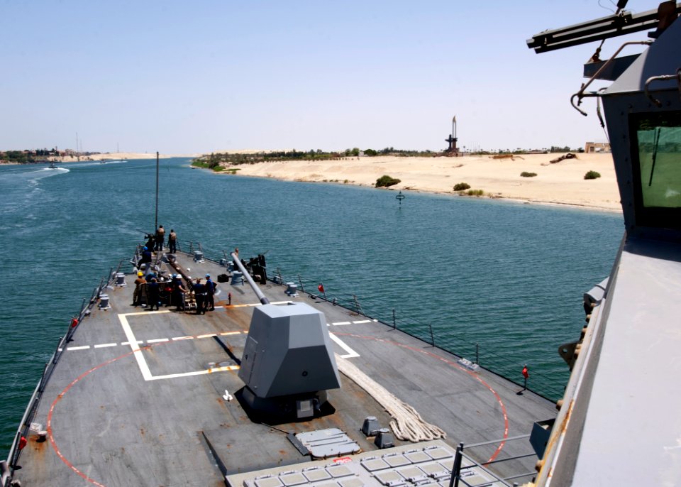 Flickr - Official U.S. Navy Imagery - USS James E. Williams transits the Suez Canal. (1)