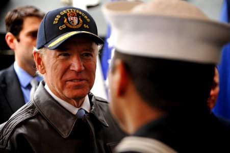 Flickr - Official U.S. Navy Imagery - Vice President Joe Biden shakes hands.