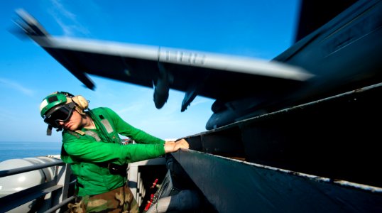 Flickr - Official U.S. Navy Imagery - USS John C. Stennis launches aircraft. (1)