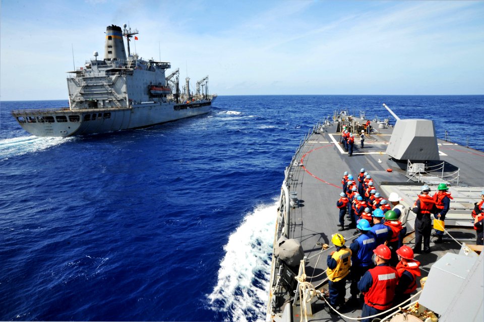 Flickr - Official U.S. Navy Imagery - USS McCampbell approaches USNS Tippacanoe.