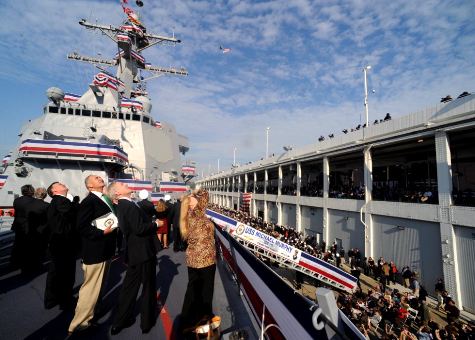 Flickr - Official U.S. Navy Imagery - USS Michael Murphy (DDG 112) is commissioned in New York. (25)