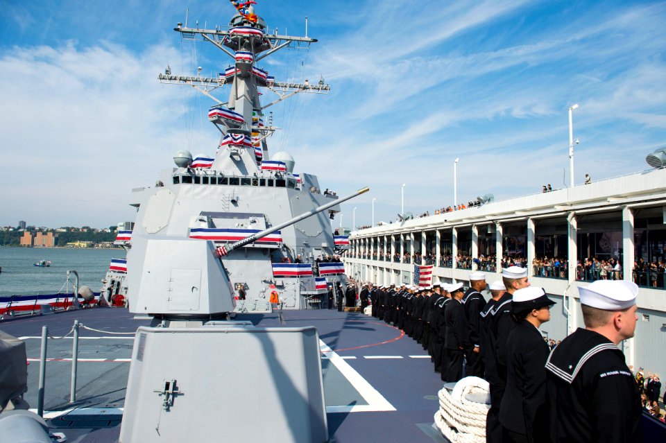 Flickr - Official U.S. Navy Imagery - USS Michael Murphy (DDG 112) is commissioned in New York. (8)