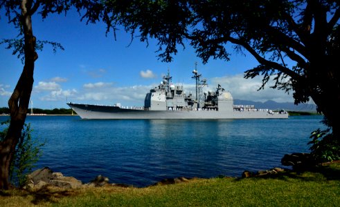 Flickr - Official U.S. Navy Imagery - USS Port Royal departs Joint Base Pearl Harbor-Hickam. (3)