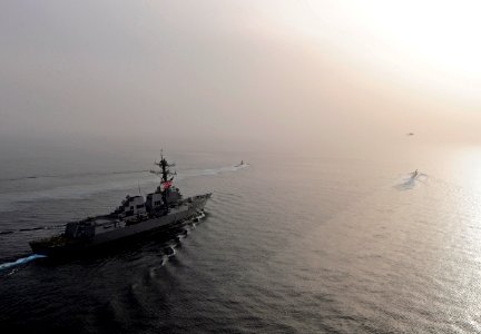 Flickr - Official U.S. Navy Imagery - USS Sterett transits the Arabian Sea.