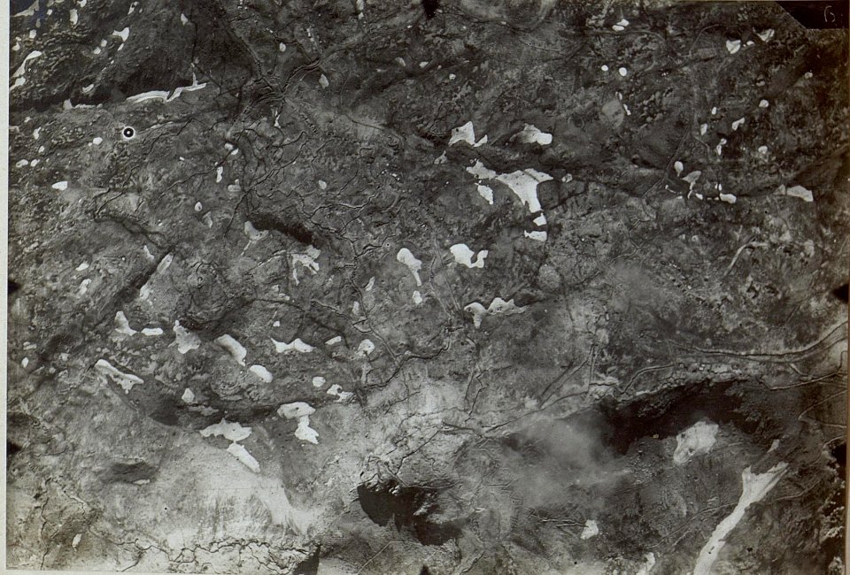 Fliegeraufnahme, Eigene Stellung, Monte Spiel-Testo-Roite. (BildID 15649360)
