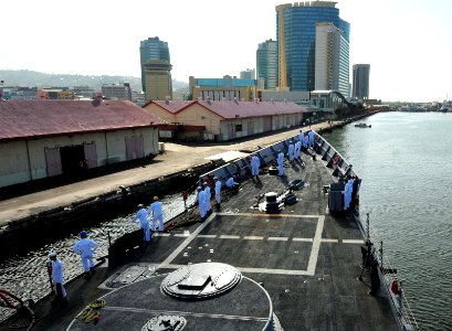 Flickr - Official U.S. Navy Imagery - USS Underwood arrives in Port of Spain, Trinidad and Tobago. photo