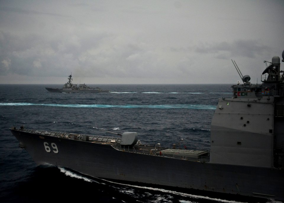 Flickr - Official U.S. Navy Imagery - USS Vicksburg leads other U.S. Navy ships into formation while transiting the Atlantic Ocean. (1)