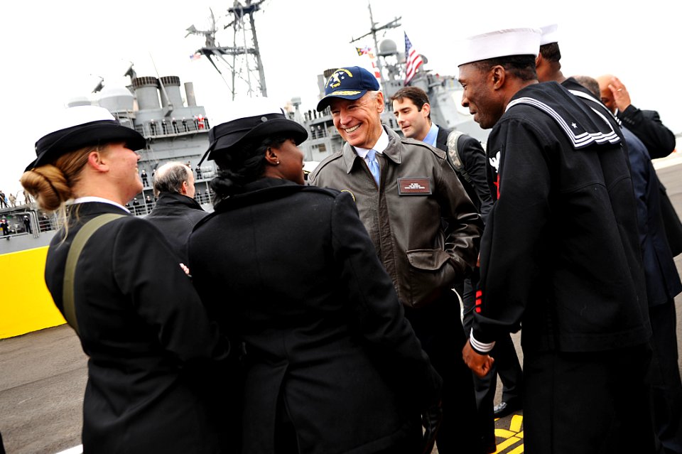 Flickr - Official U.S. Navy Imagery - Vice President Joe Biden speaks to Sailors while waiting for the return of the guided-missile cruiser USS Gettysburg.
