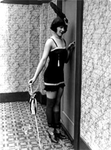 Flickr - …trialsanderrors - Marie Prevost in provocative dress, by Nelson Evans, 1918