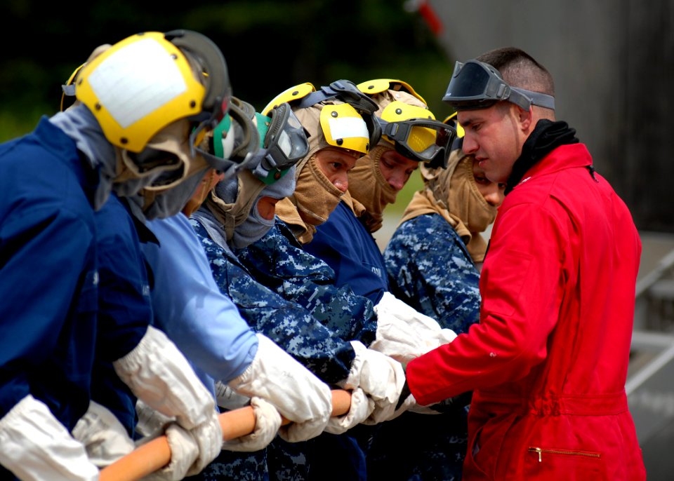 Flight Deck Fire Fighting Course DVIDS281674