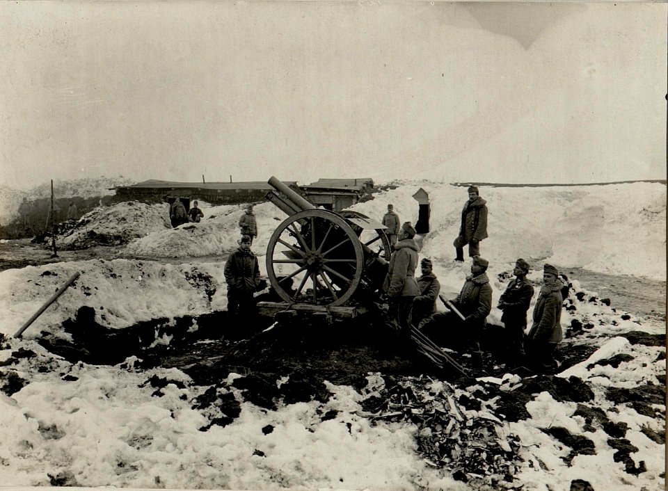 Fliegerabwehr Geschütz in BUCZACZ. (BildID 15536254)