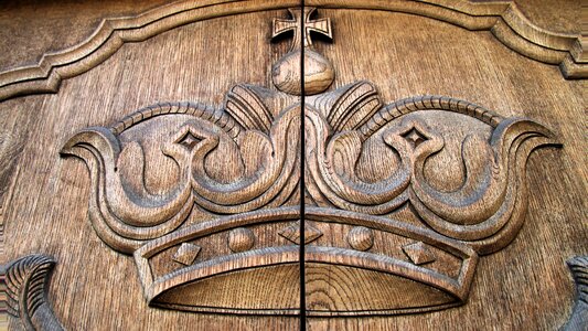 Ancient sculpture architecture