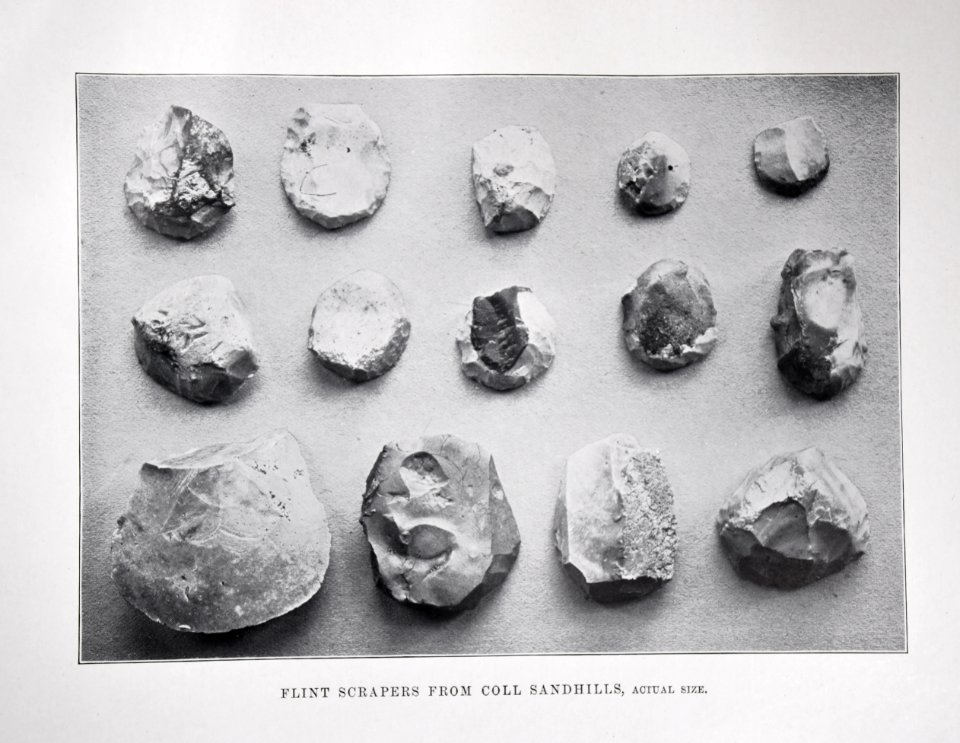 Flint scrapers from Coll sandhills Beveridge 1903