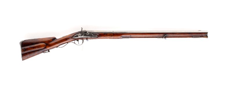 Flintlåsbössa ändrad till slaglås, pipan sachsisk, daterad 1615 - Livrustkammaren - 96546