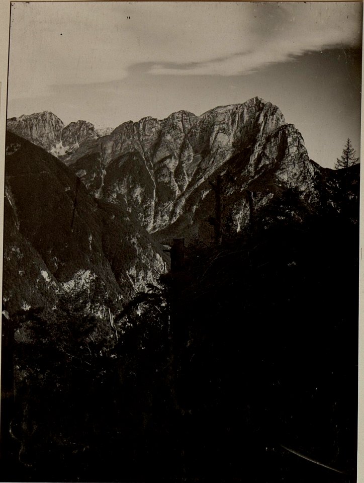 Flitscherbecken vom kleinen SVINJAK. Aufgenommen am 22. Juli 1916. (BildID 15478325)