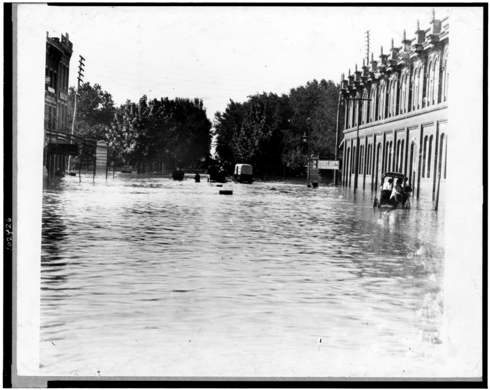 Flood at 7th and Pa. Avenue, Washington, D.C. LCCN91706328
