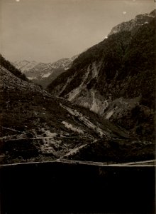 Flitscher Klause am Himmelberg. Hochspannungs Hindernisse. Aufgenommen am 19. Mai 1916. (BildID 15475629)