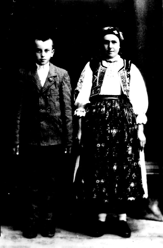 Floare Gal and her san