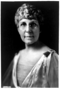 Florence Kling Harding, head-and-shoulders portrait, facing front LCCN89714248