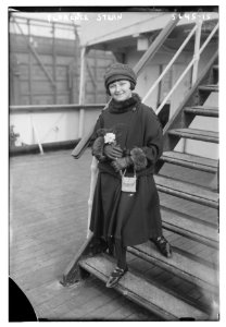 Florence Stern LCCN2014713850