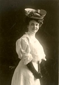 Florence Bell, stock actress (SAYRE 11358)