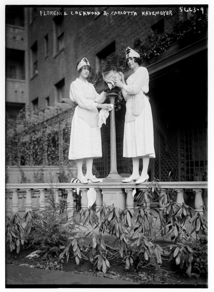 Florence Lockwood & Calotta Havemeyer LCCN2014713972