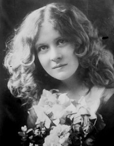 Florence MacBeth LCCN2014693507 (cropped)