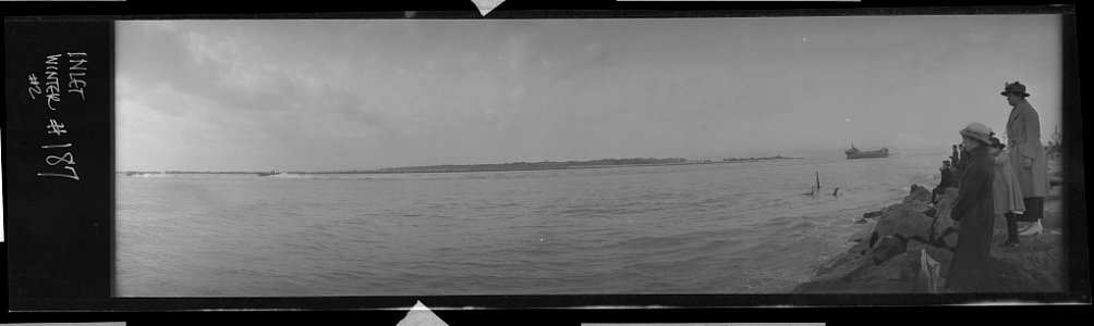 Florida, east coast inlet, winter LCCN2017656455