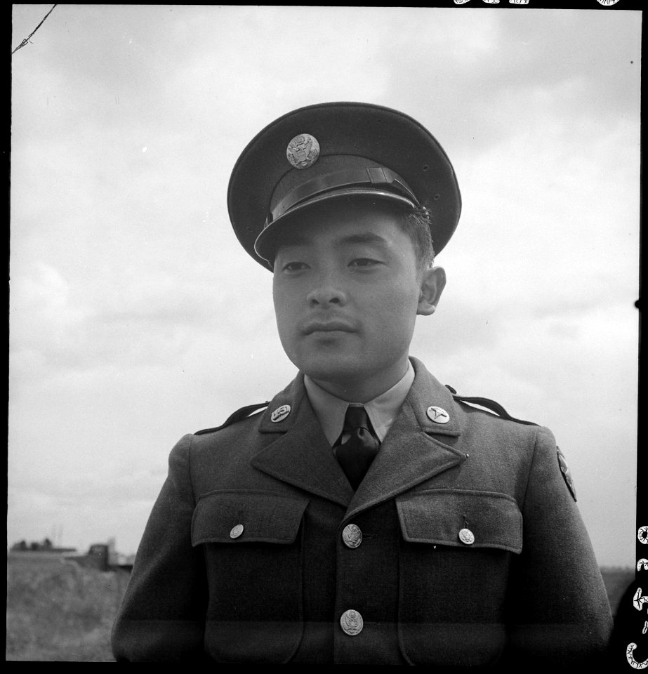 Florin, California. Nisei soldier who volunteered for army service, July 10, 1941 - NARA - 537848