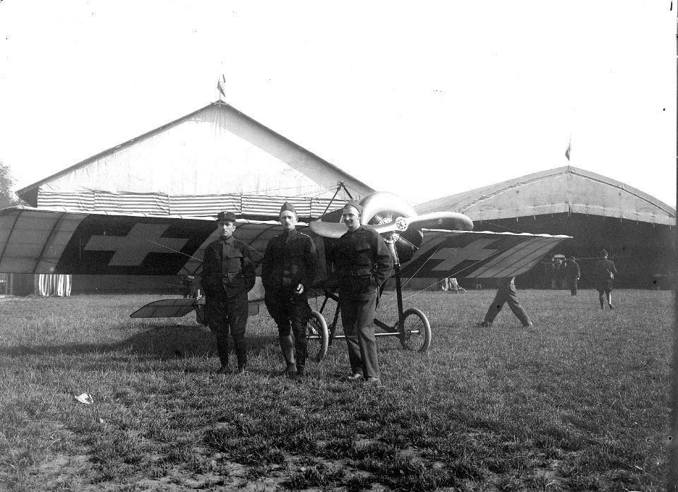 Flugplatz Beundenfeld - CH-BAR - 3237318