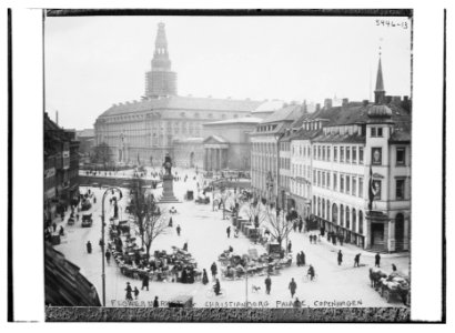 Flower market & Christianborg Palace, Copenhagen LCCN2014712433