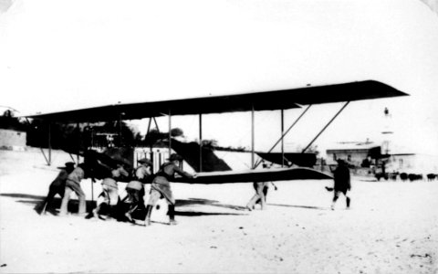 Flugzeug der Schutztruppe in Deutsch-Südwest (heute Namibia) - 2011-02-17 042