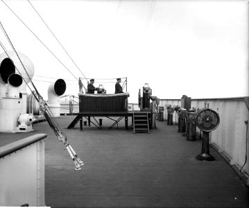 Flying Bridge on the 'Aquitania' (1914) RMG G10789