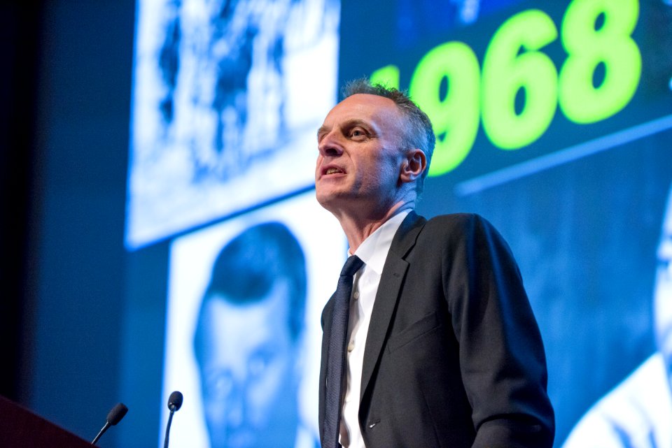 Fogarty-nih-50th-symposium-richard-horton (41594979205)
