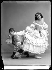 Fokine and Fokina in Karneval at Kungliga Operan 1914 - SMV - NF025 photo